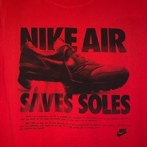 S- Nike tee